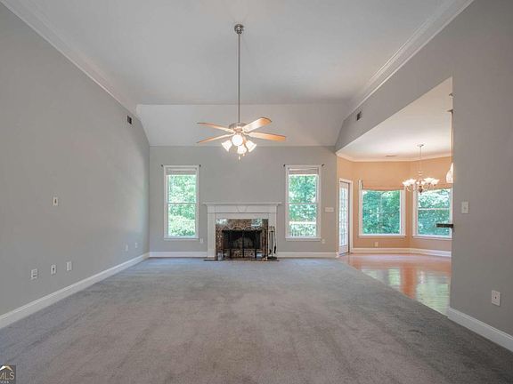 5th image of 217 Hidden Spring Way