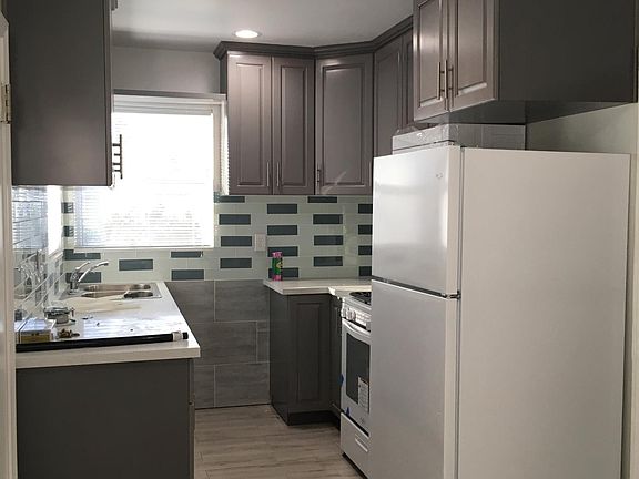 3rd image of 2124 Delaware Ave APT A