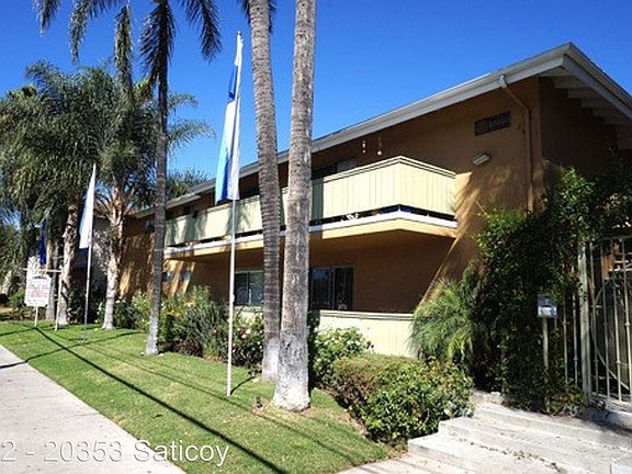 3rd image of 20353 Saticoy St APT 25