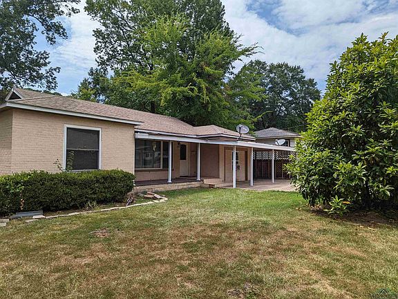 2nd image of 605 Leota St