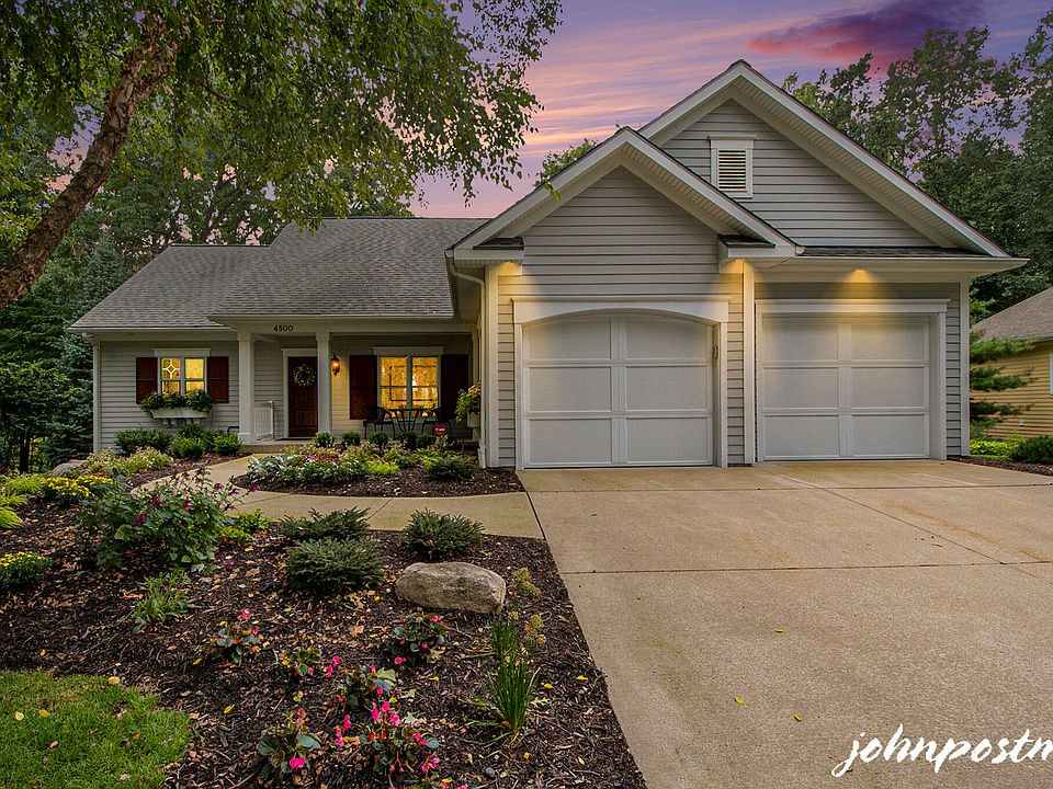 1st image of 4500 Oak Arbor Dr NE