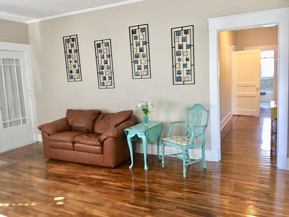 2nd image of 203 E Trowbridge St