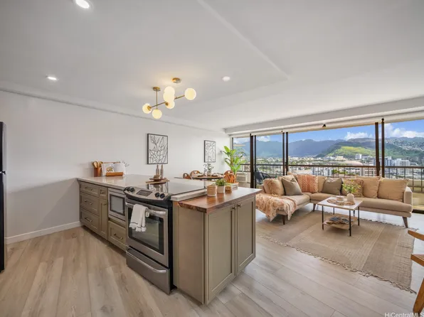 2333 Kapiolani Blvd APT 1803, Honolulu, HI 96826
