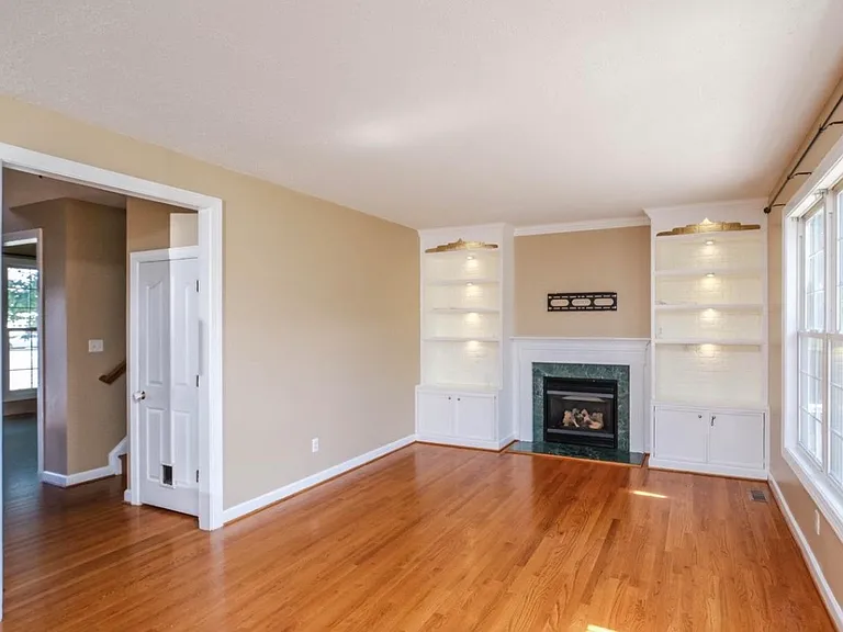 109 Kabardin Ct — Photo 3