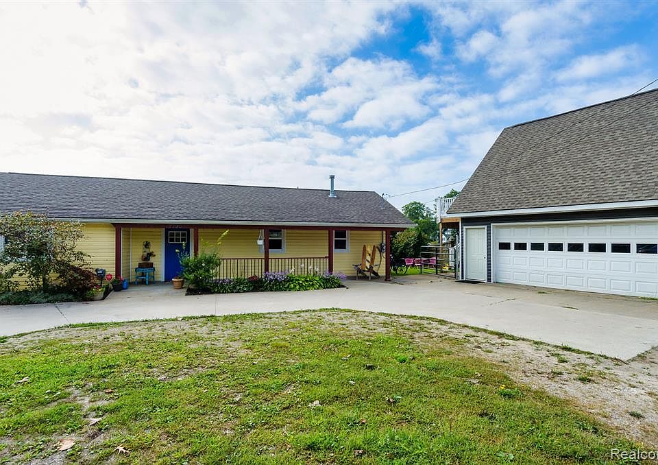 7795 Elizabeth Lake Rd, Waterford, MI 48327 MLS 20230076767 Zillow