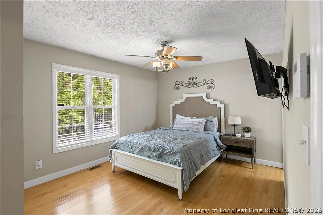 2 bed, 2.5 bath, 1050 sqft, $1,700 — Photo 4