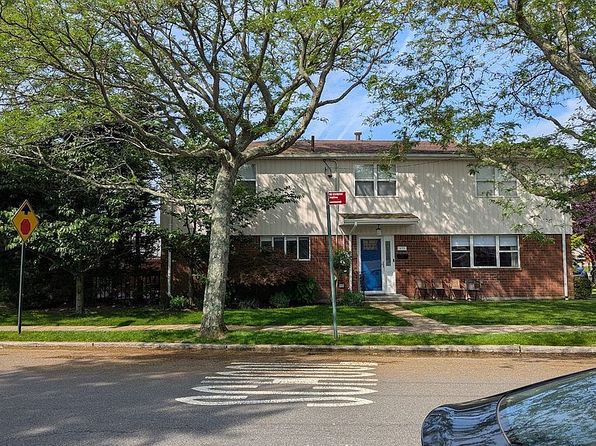 473 Beach 6th St