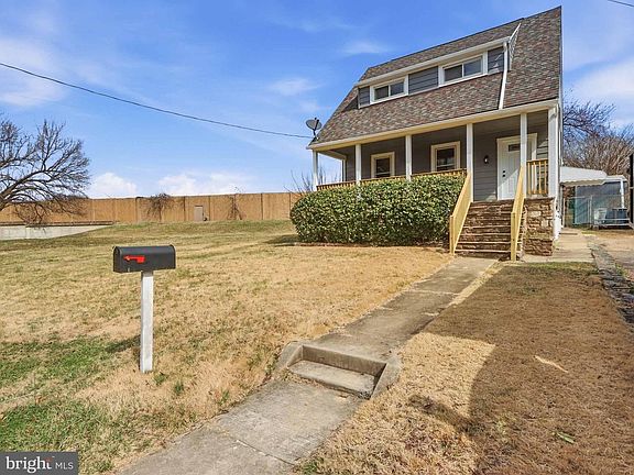 2nd image of 1224 Greystone Rd