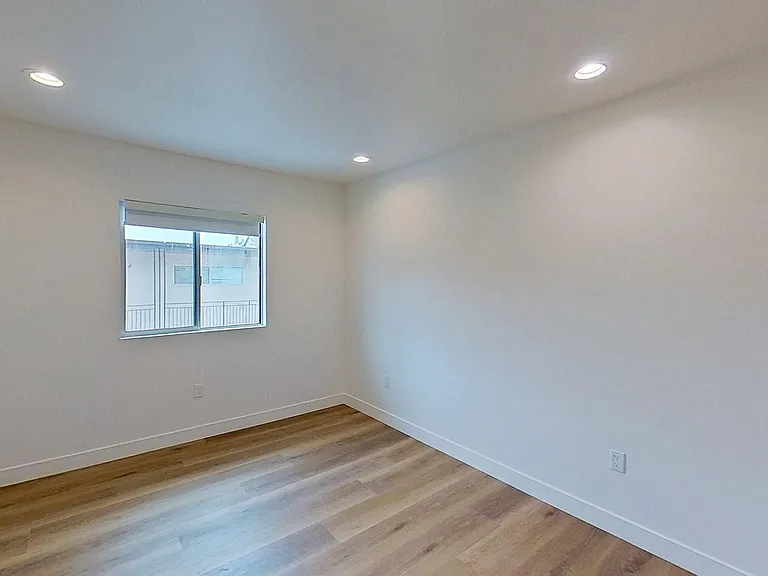 829 N Garfield St — Photo 102