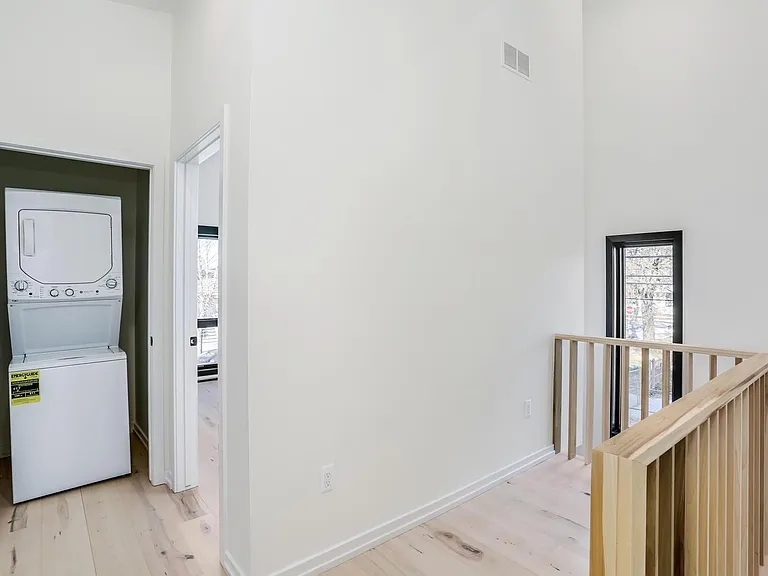 1720 Dover St — Photo 16