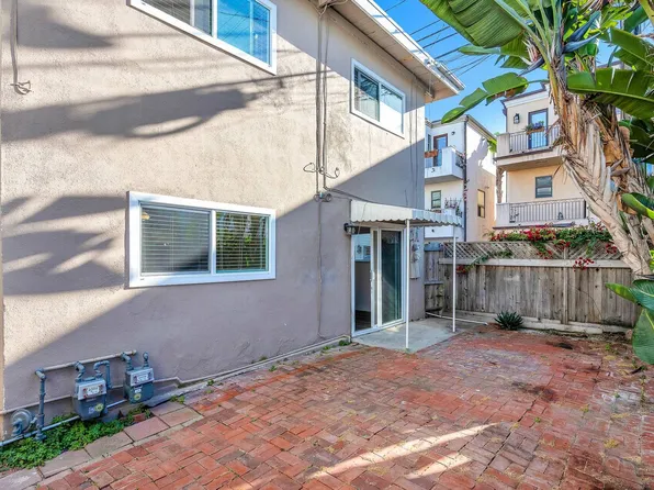 317 2nd St #A, Manhattan Beach, CA 90266