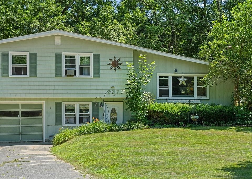 1st image of 237 Boston Rd