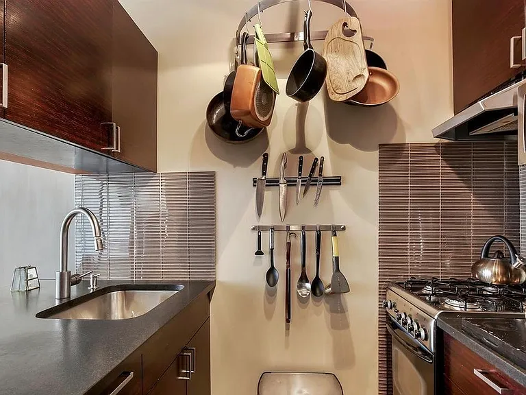157 E 32nd St #16D — Photo 4