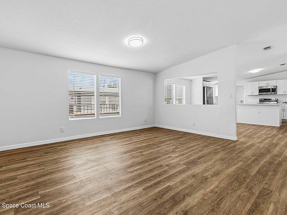 3rd image of 5364 Beck Dr