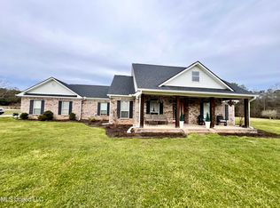 1928 Kennedy Ln, Moss Point, MS 39562