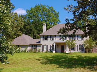 4251 Old Towne Cir, Tupelo, MS 38804