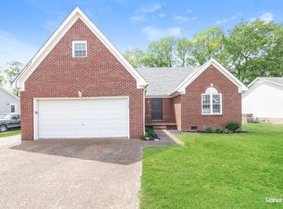 1750 University Dr, Columbia, TN 38401