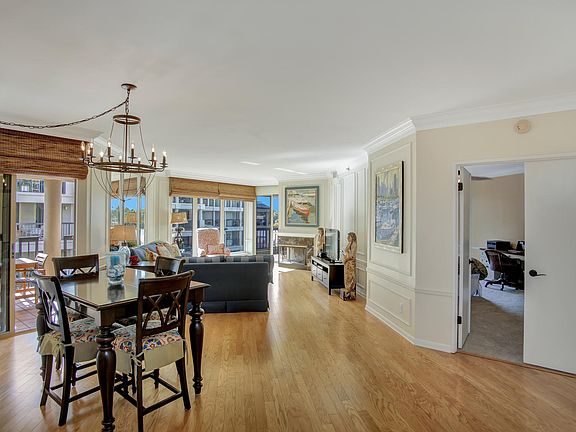 2nd image of 811 Seddon Cove Way