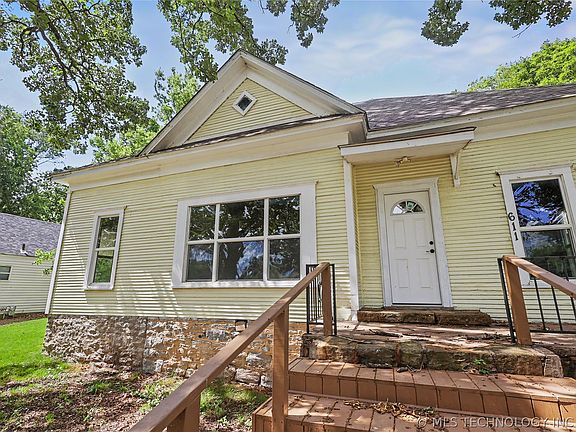 4th image of 611 Goingsnake St