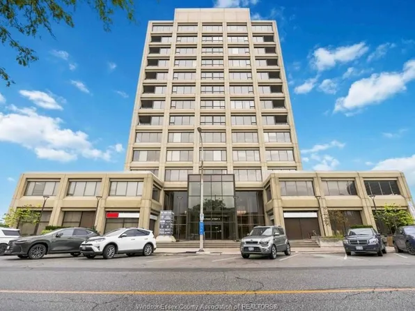 201 Front St N Unit 904, Sarnia, ON N7T 7T9