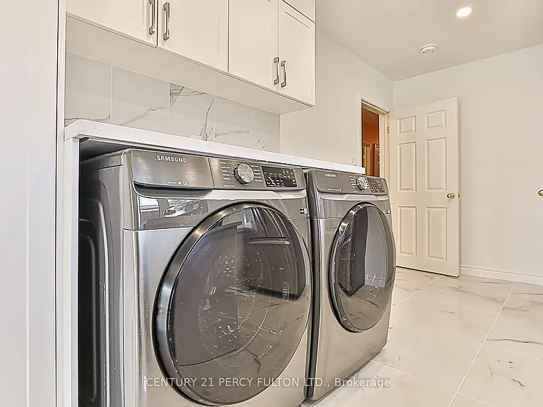 6 Blithfield Ave #MAIN — Photo 8