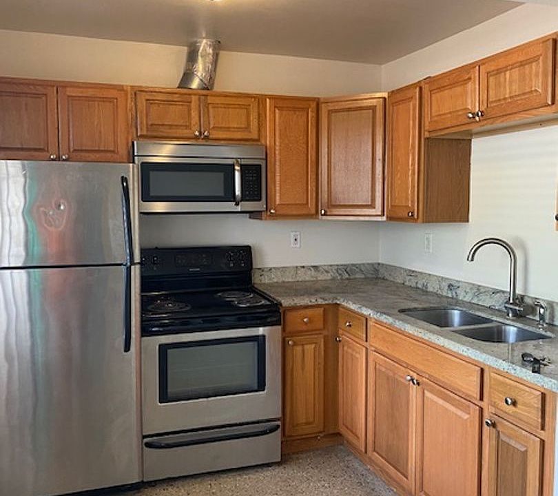 1st image of 3001 NW 14th St #1