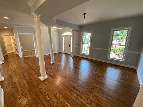 4th image of 11912 Old Elm Ct