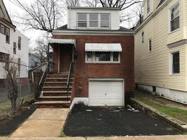 1st image of 94 Isabella Ave