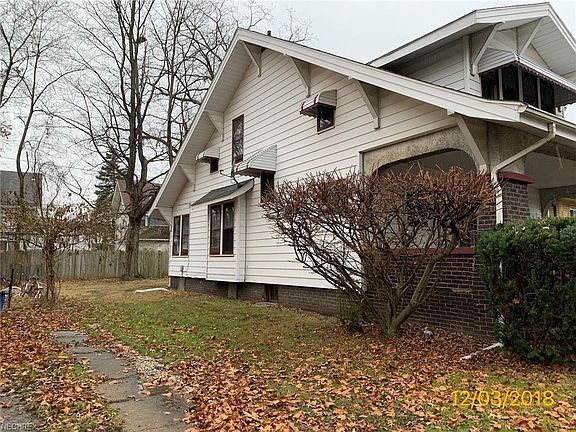 2nd image of 444 Fernwood Dr