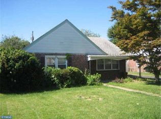 670 Waring St, Philadelphia, PA 19116