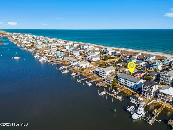 709 Canal Drive Apt 2b, Carolina Beach, NC 28428