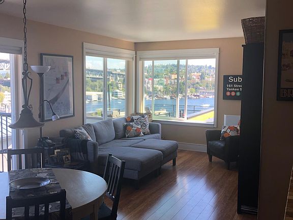 4th image of 3926 1st Ave NE APT 34