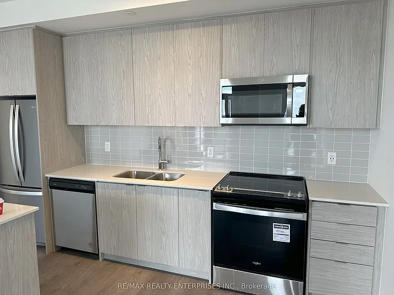 55 Duke St W #1904 — Photo 6