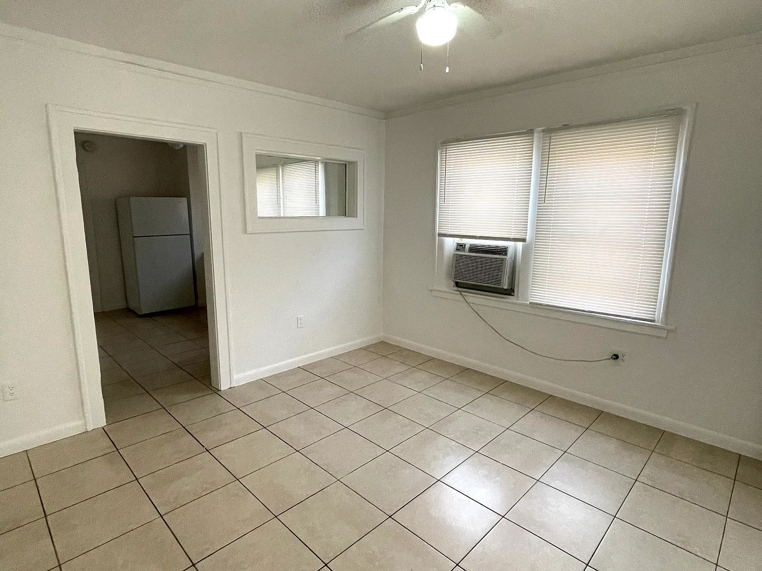 2 bed, 900 sqft, $1,750 — Photo 3