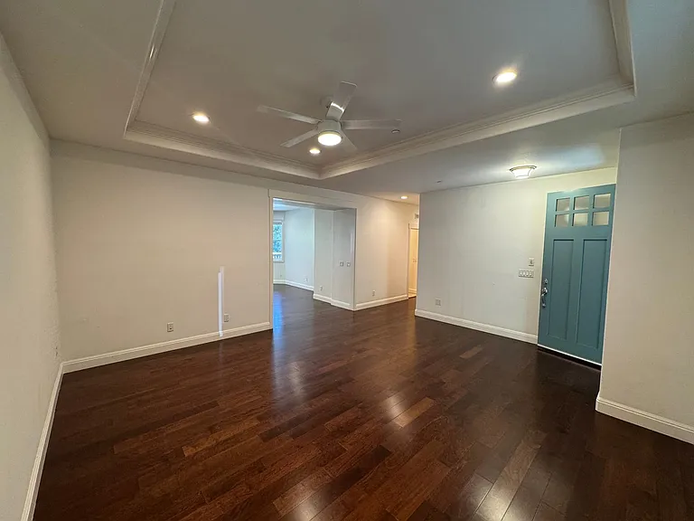 867 Hillcrest Dr — Photo 4