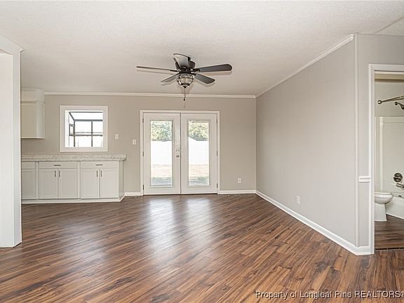 5th image of 6434 Kincross Ave