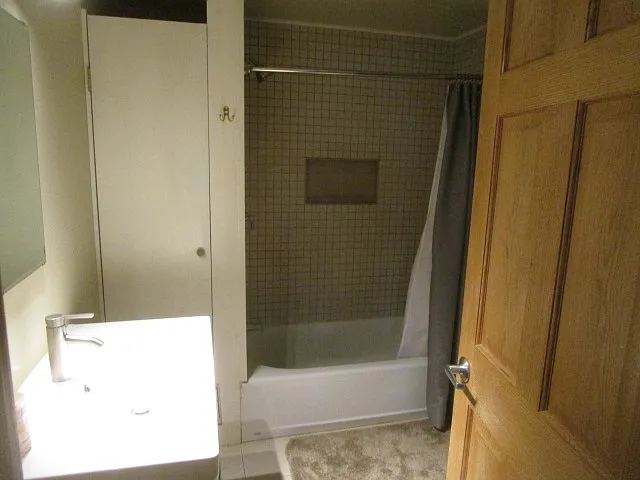 215 Benmont Ave — Photo 7