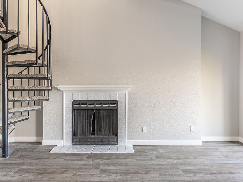 Aspire Apartments at Mountlake Terrace 5424 212th St SW Mountlake