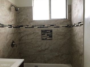 2215 Obama Blvd, Los Angeles, CA 90018