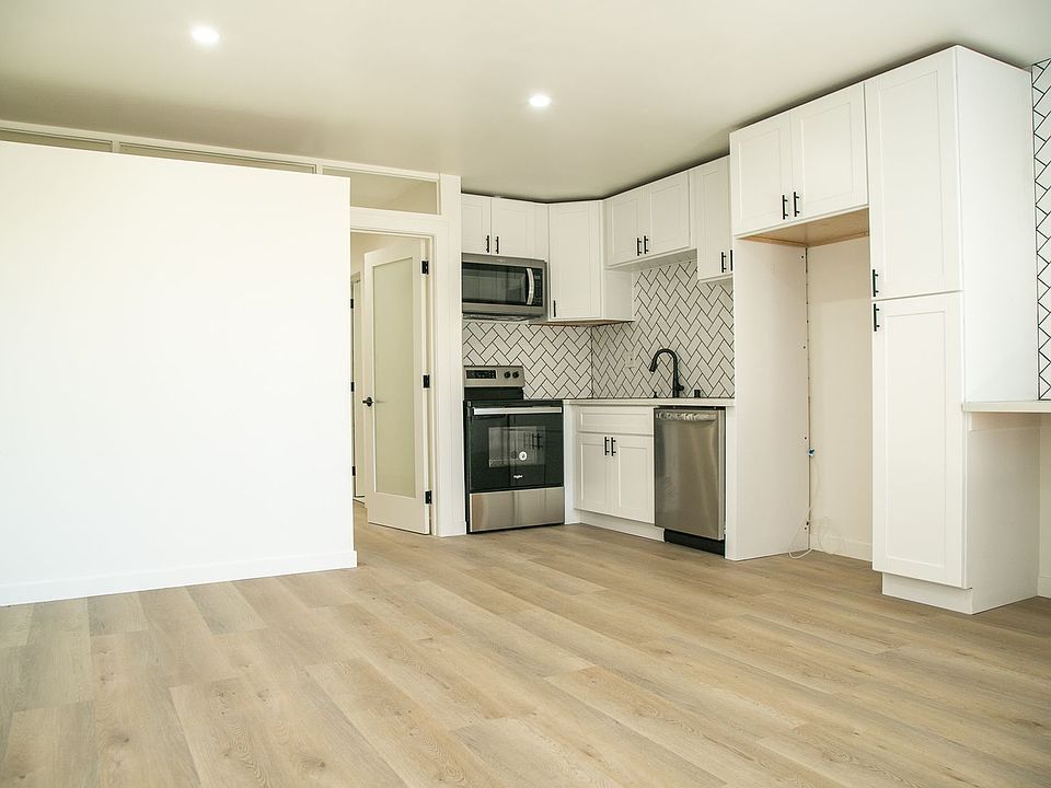 1st image of 1133 Horn Ave #1133
