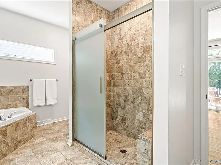 14318 Cove Ridge Pl — Photo 15