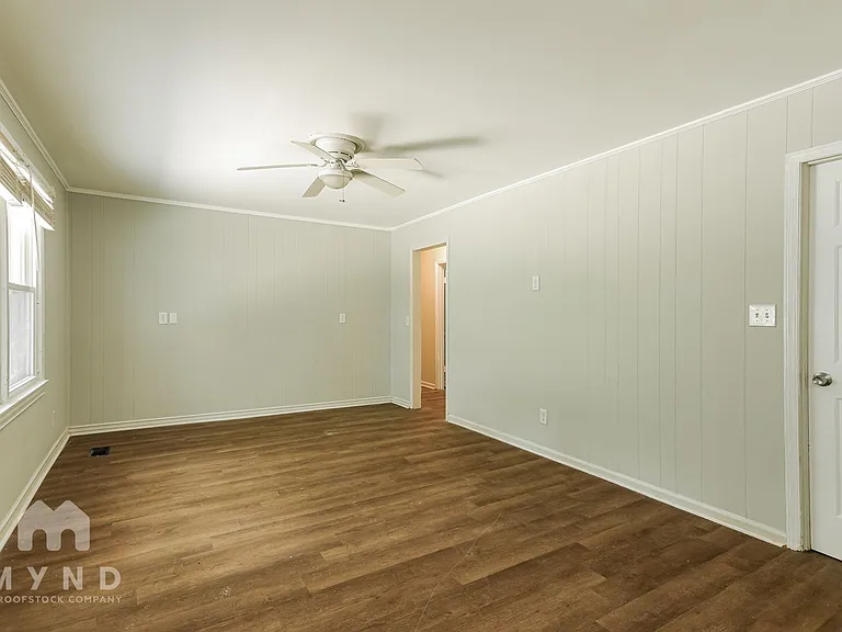 1840 Westridge Dr — Photo 11