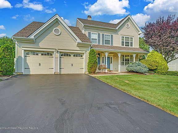 5th image of 8 Saint Johns Dr