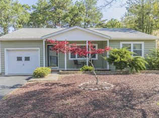 66 Whitmore Dr, Toms River, NJ 08757