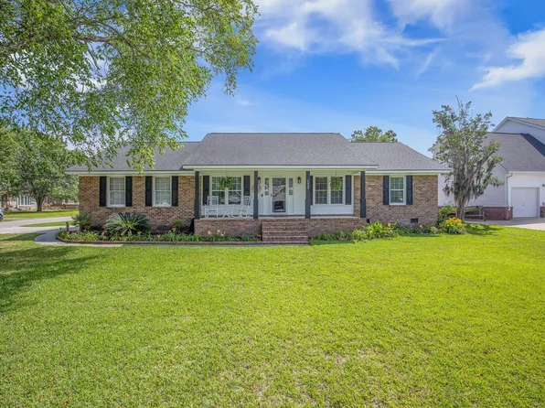 1606 Waterside Blvd, Moncks Corner, SC 29461