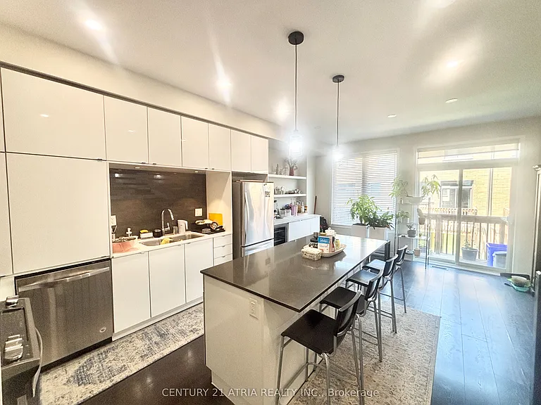 193 Sabina Dr — Photo 2
