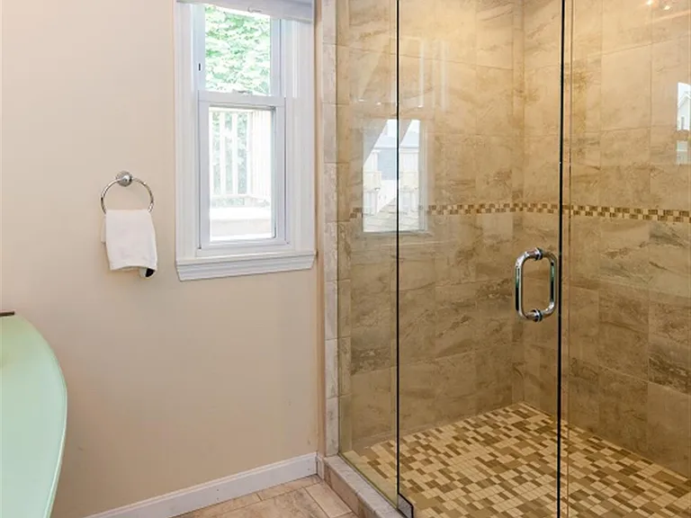 36 Florence St #1 — Photo 9