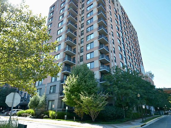 4th image of 2451 Midtown Ave #203