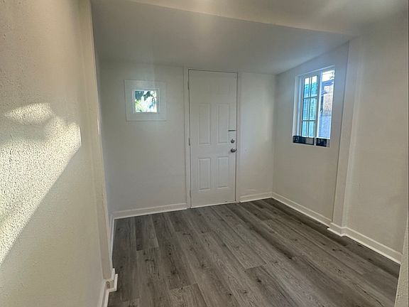 5th image of 8417 San Juan Ave #1