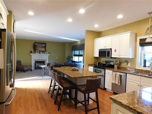 5th image of 1055 Lorenwood Dr